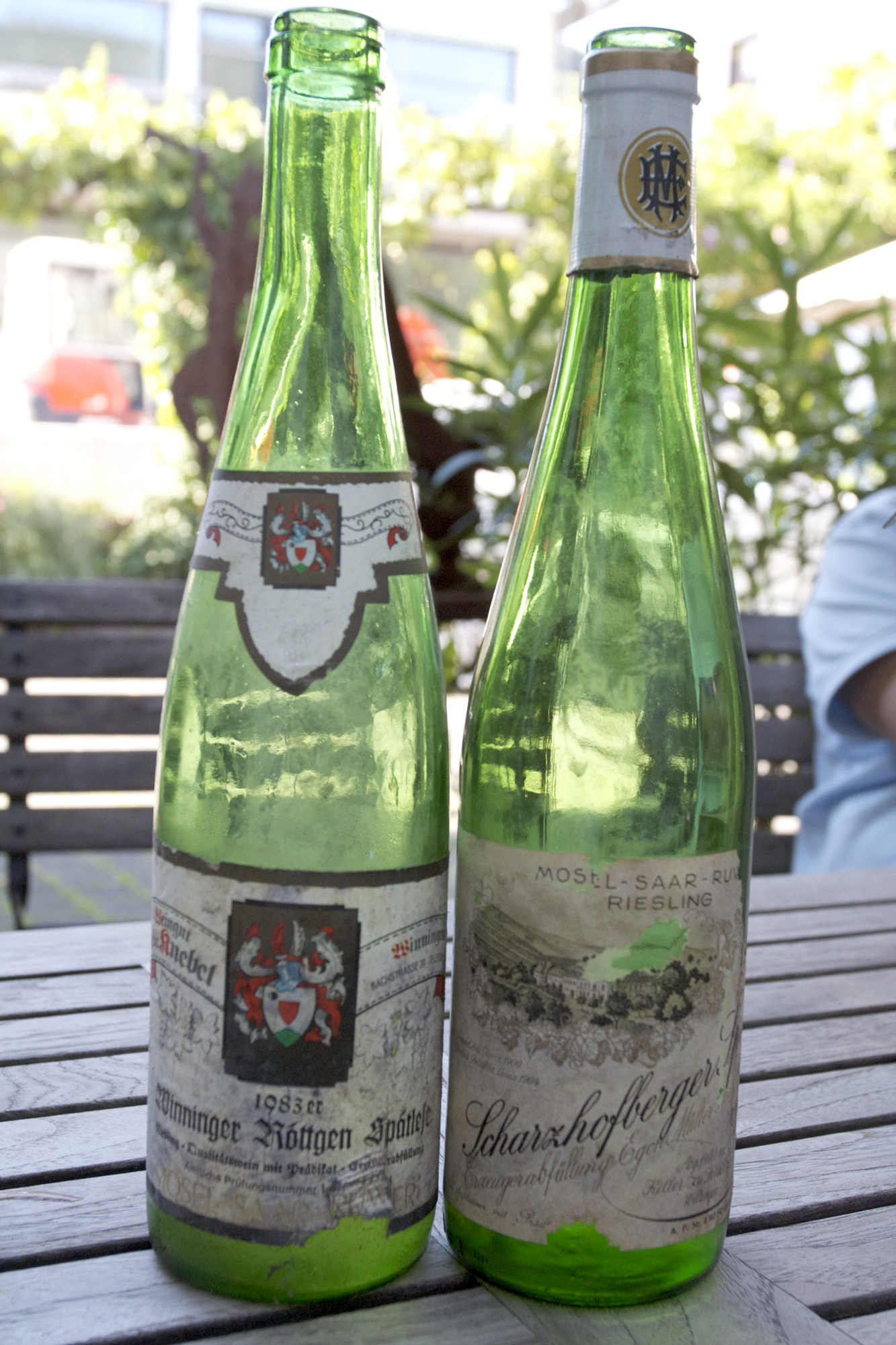 A comparison of two Rieslings from 1983
