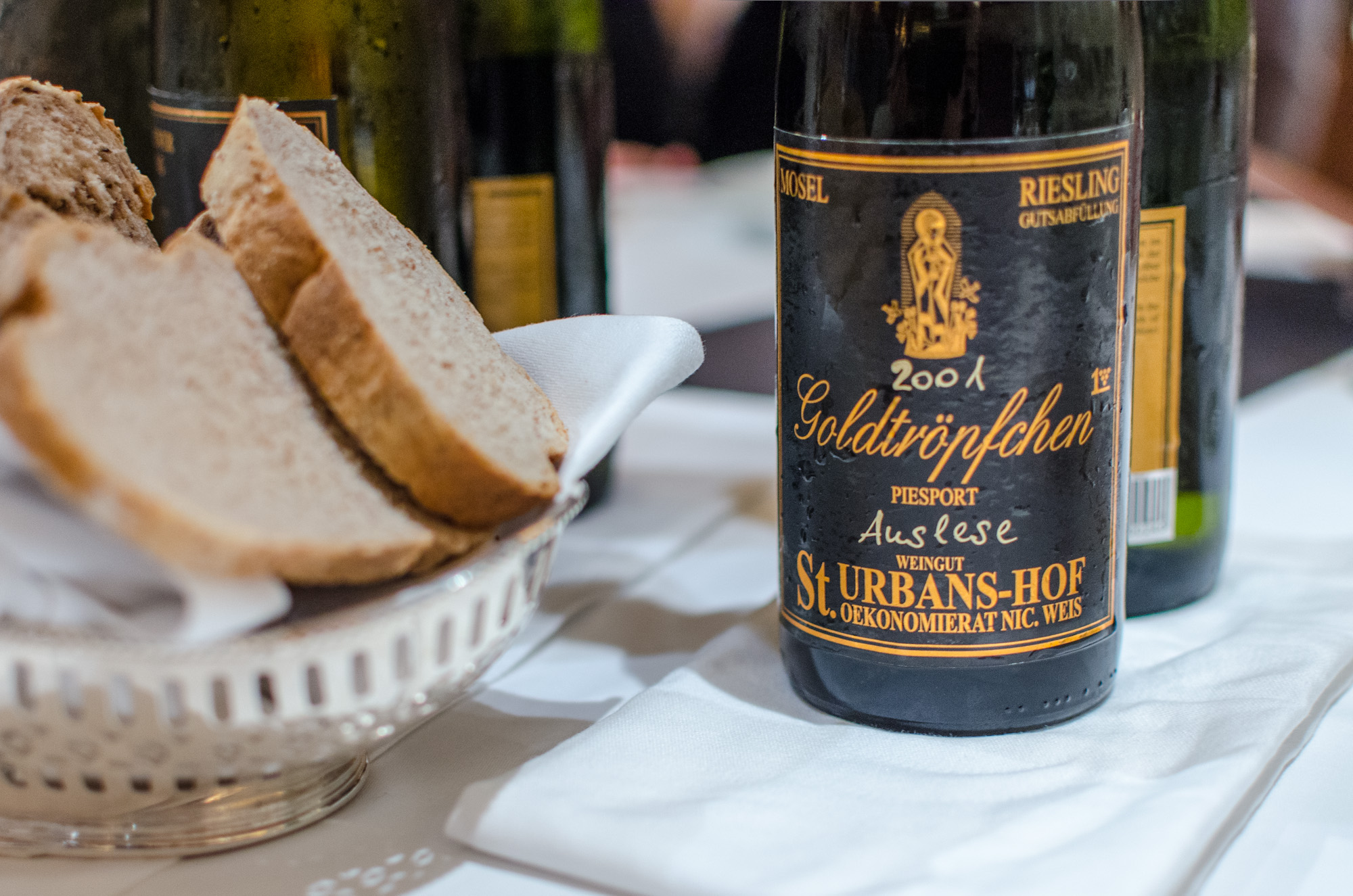 Riesling and bread